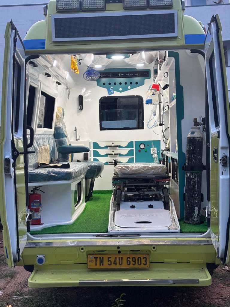Homage Ambulance TN 54U 6903 – Rear View Interior